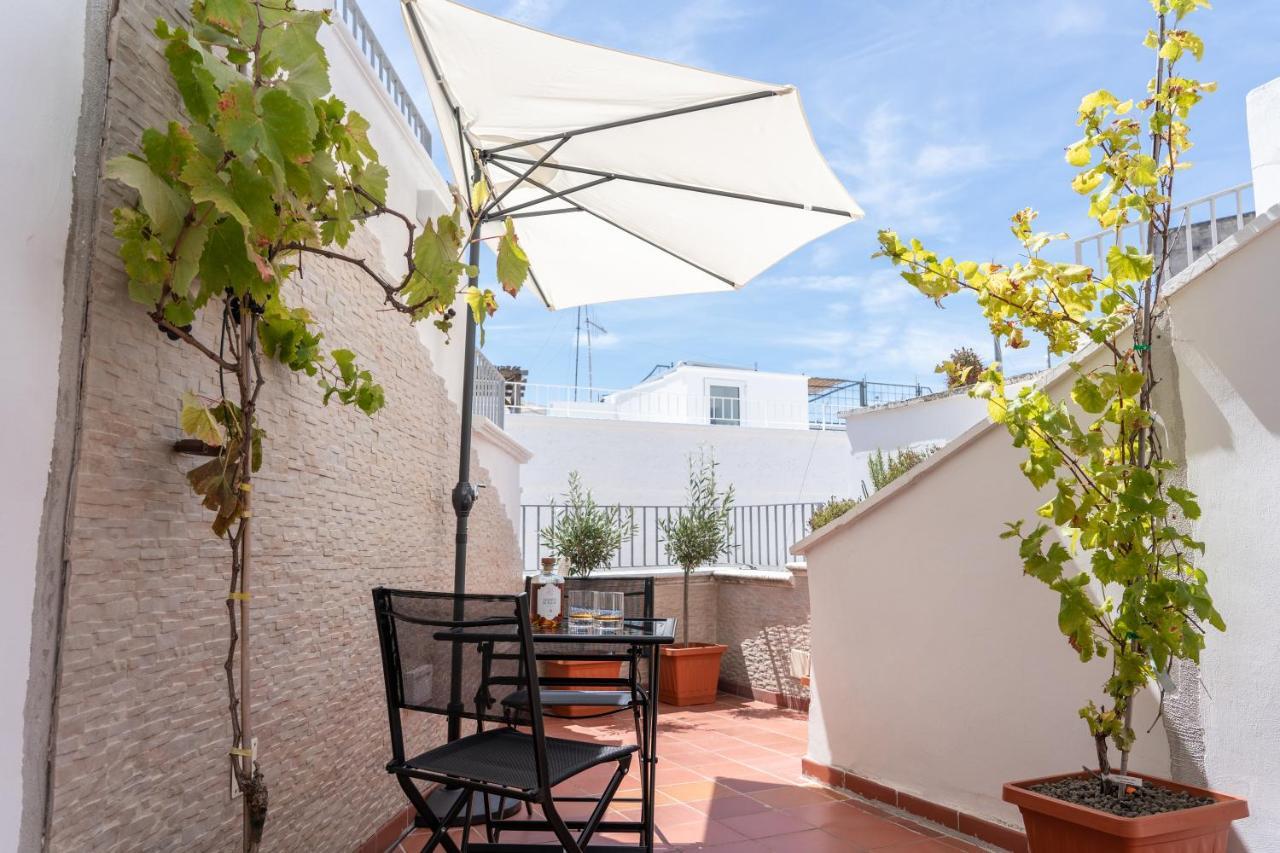 Wineart House, Terracielo Indipendente Nel Centro Di Monopoli Apartment Luaran gambar