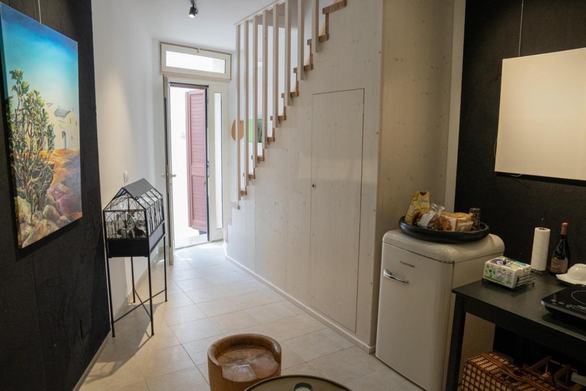 Wineart House, Terracielo Indipendente Nel Centro Di Monopoli Apartment Luaran gambar
